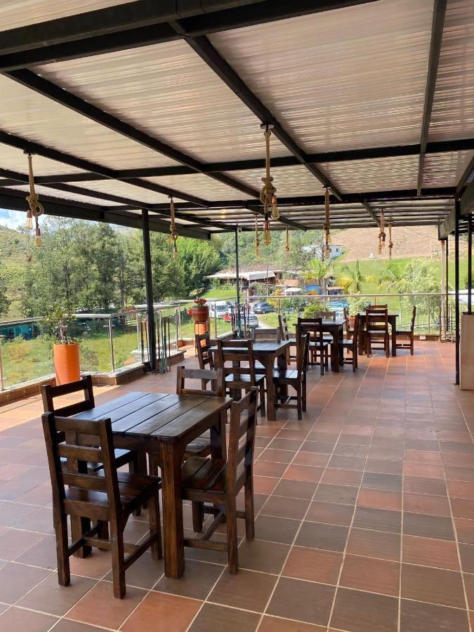 Hotel Bambu Guatapé Екстериор снимка
